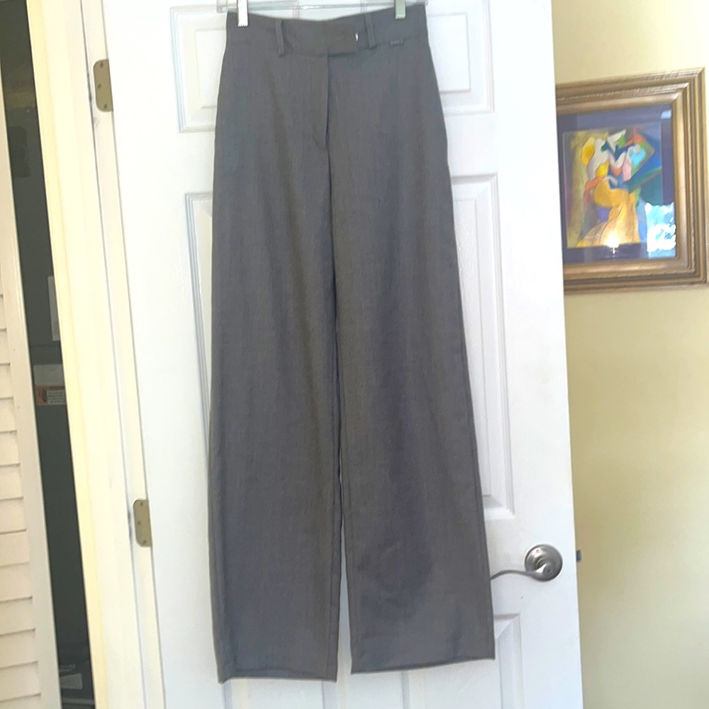 NWOT KOEL size 6. 33” inseam cotton polyester blend wide legs.